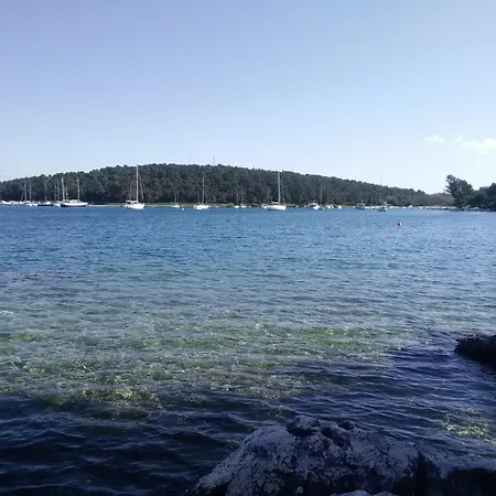 Traumurlaub In Der Mavero A2 In Strandnaehe Banjole